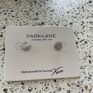Brand new Parklane Dottie earrings